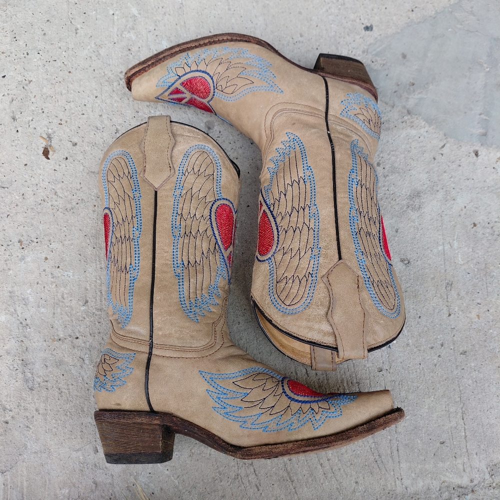 Corral Vintage Heart & Wings Boots